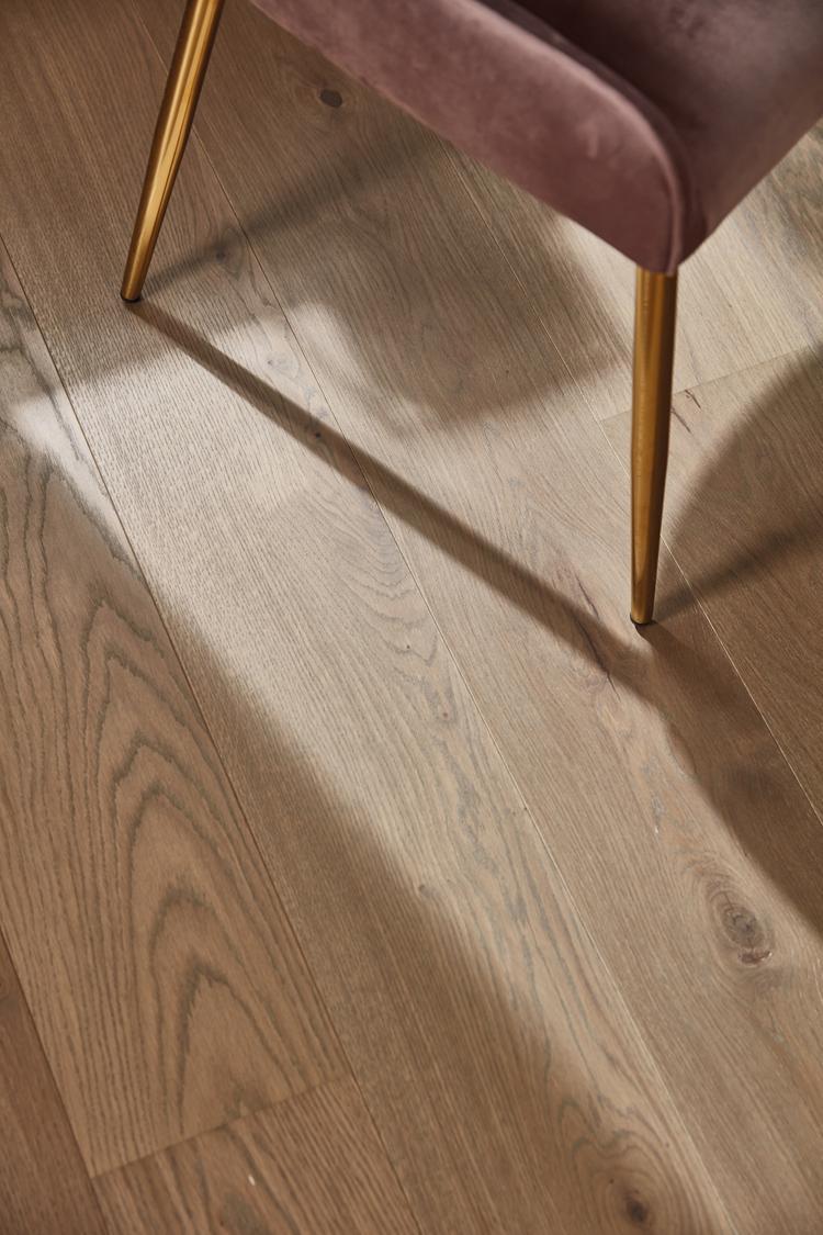 Boen Animoso Engineered Sand Oak Planks Flooring, Brushed & L/Natural: 14.0 x 209 x 2,200 mm