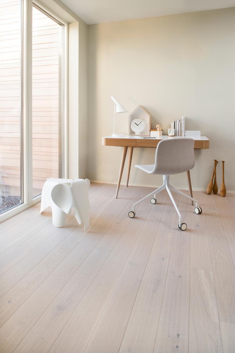 Boen Animoso Engineered Pearl Oak Planks Flooring, Unbrushed & L/Natural: 14.0 x 138 x 2,200 mm