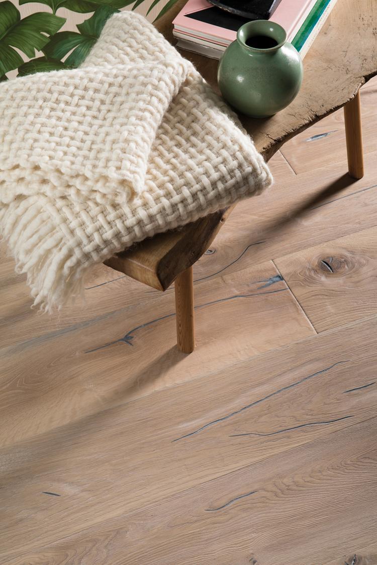 Boen Espressivo Engineered Vintage White Oak 209 Planks Flooring, Brushed & L/Natural: 14.0 x 209 x 2,200 mm