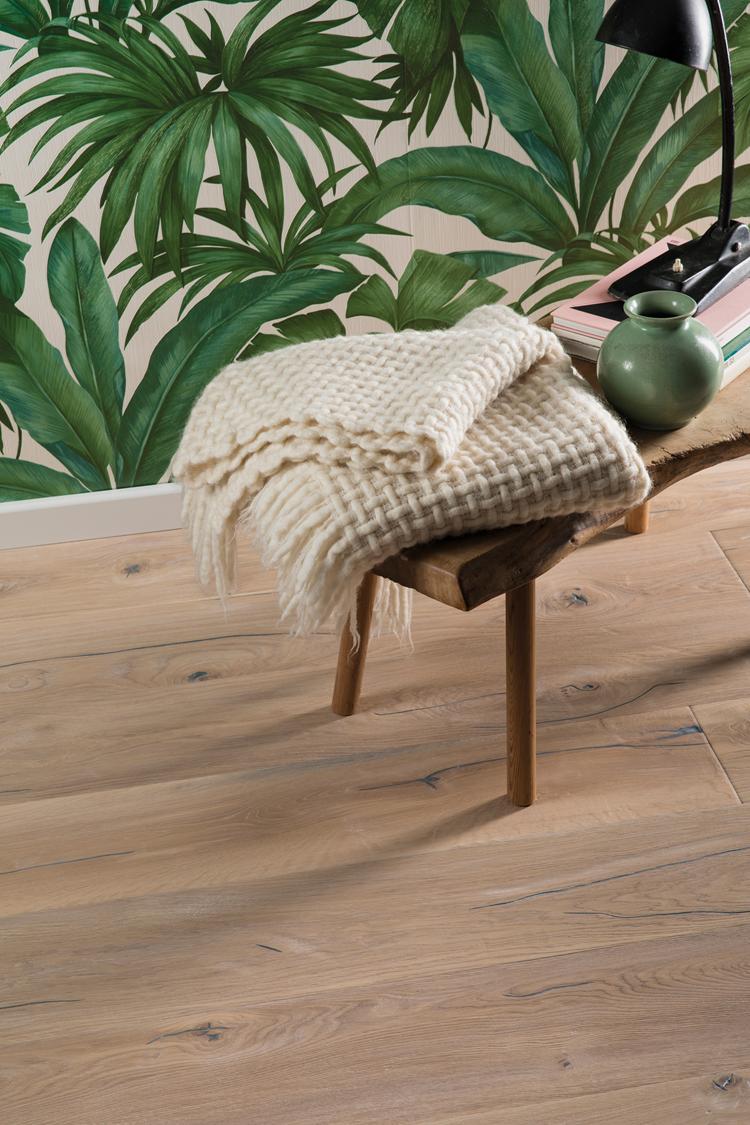 Boen Espressivo Engineered Vintage White Oak 209 Planks Flooring, Brushed & L/Natural: 14.0 x 209 x 2,200 mm