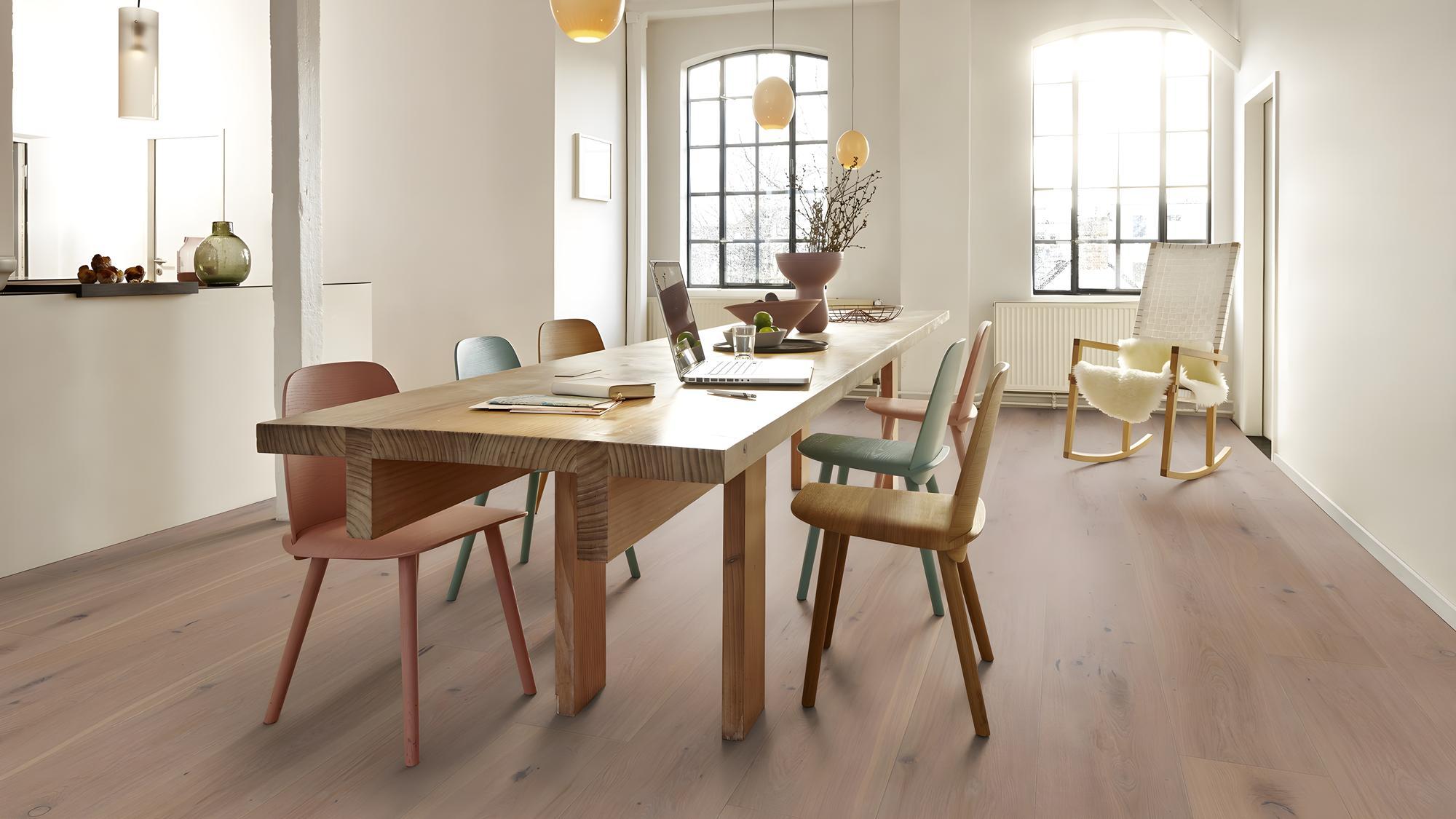 Boen Traditional Engineered Sand Oak Planks Flooring, Brushed & L/Natural: 15.0 x 300 x 2,750 mm