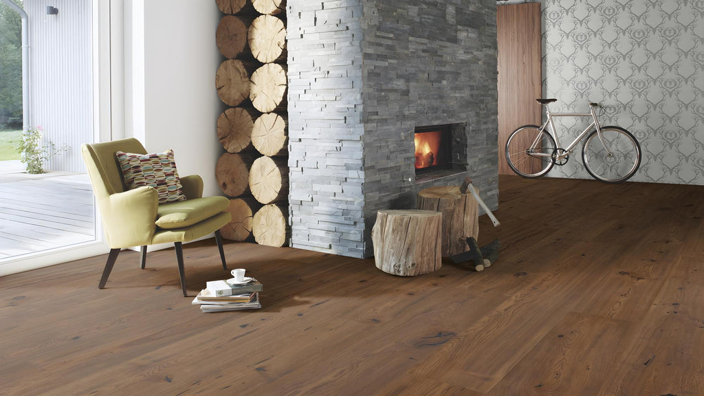 Boen Canyon Engineered Antique brown Oak Planks Flooring, Brushed & L/Natural: 15.0 x 300 x 2,750 mm
