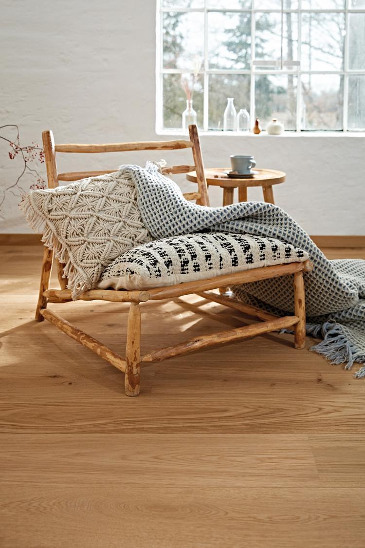 Boen Vivo Engineered Authentic Oak Planks Flooring, Brushed & L/Natural: 14.0 x 209 x 2,200 mm