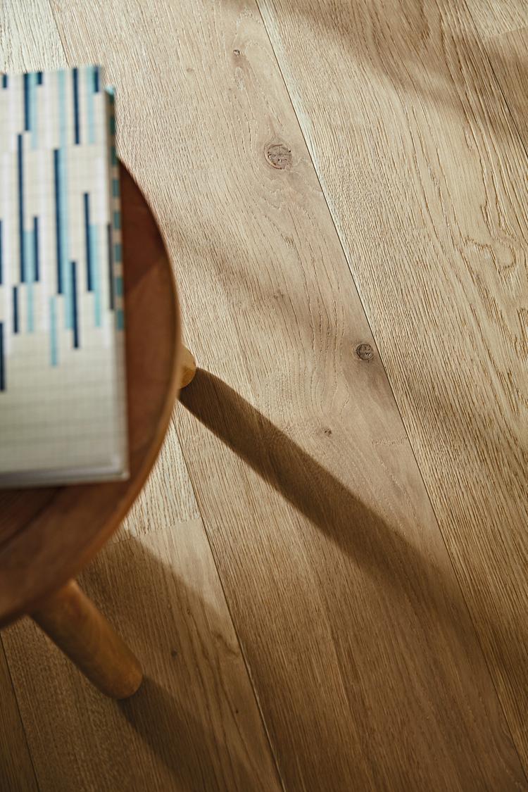 Boen Animoso Engineered Semi Smoked Oak Planks Flooring, Brushed & L/Pure: 14.0 x 209 x 2,200 mm