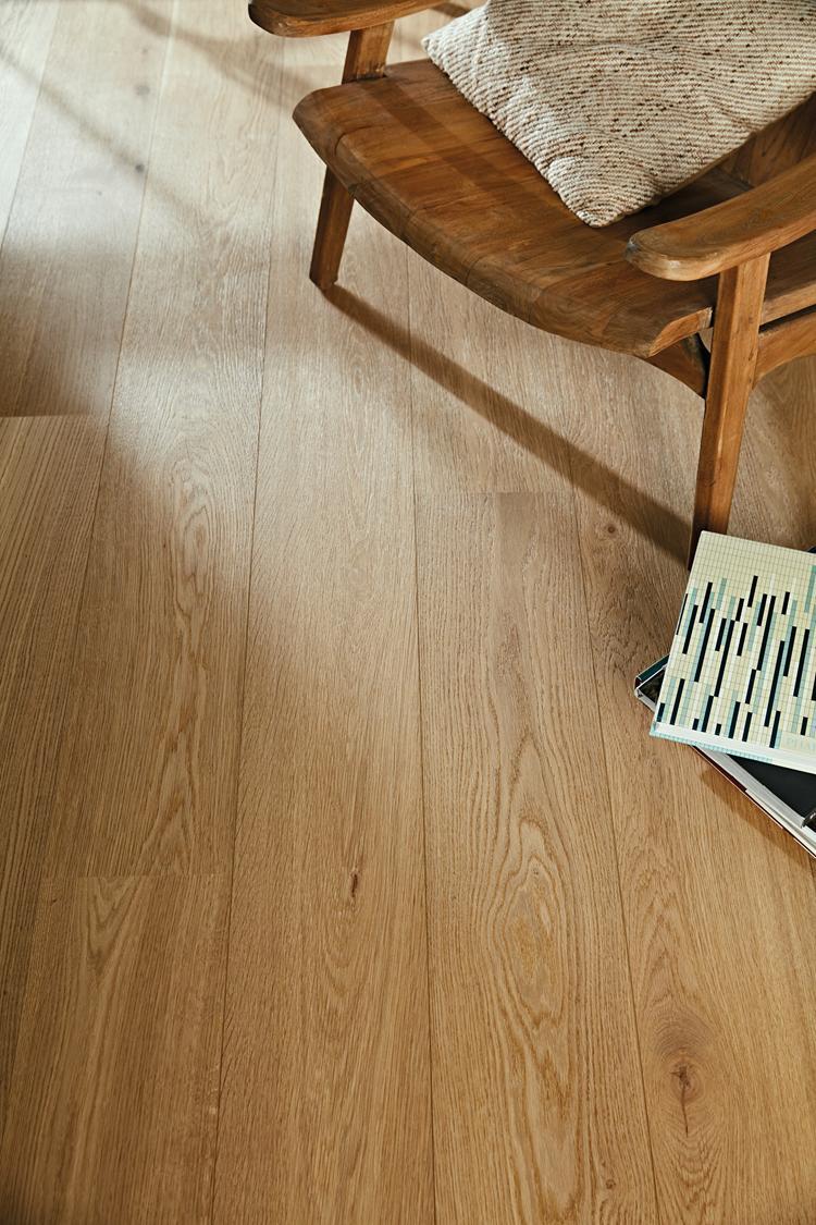 Boen Animoso Engineered Semi Smoked Oak Planks Flooring, Brushed & L/Pure: 14.0 x 209 x 2,200 mm
