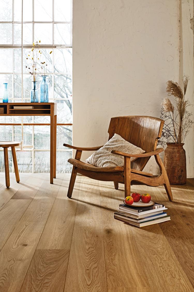 Boen Animoso Engineered Semi Smoked Oak Planks Flooring, Brushed & L/Pure: 14.0 x 209 x 2,200 mm