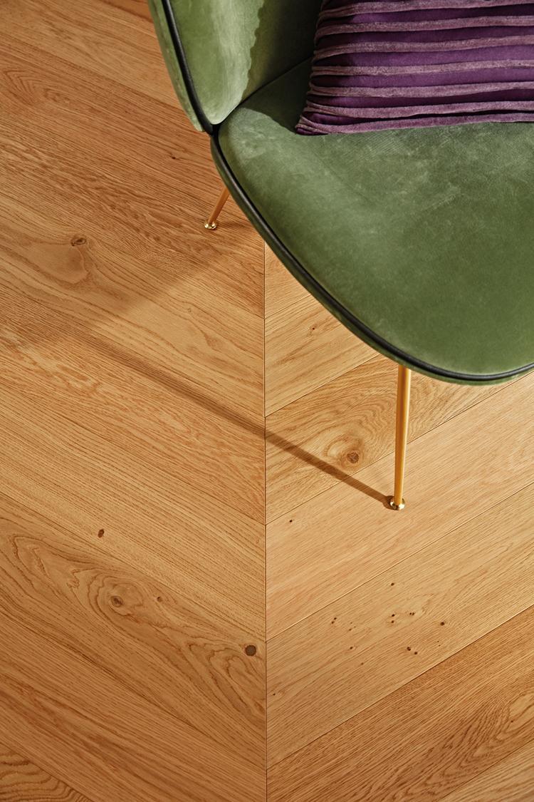 Boen Adagio Engineered Oak Chevron Flooring, Brushed & L/Natural, A & B Planks: 14.0 x 138 x 611 mm