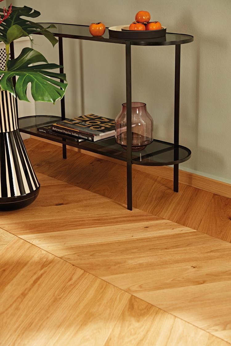 Boen Adagio Engineered Oak Chevron Flooring, Brushed & L/Natural, A & B Planks: 14.0 x 138 x 611 mm