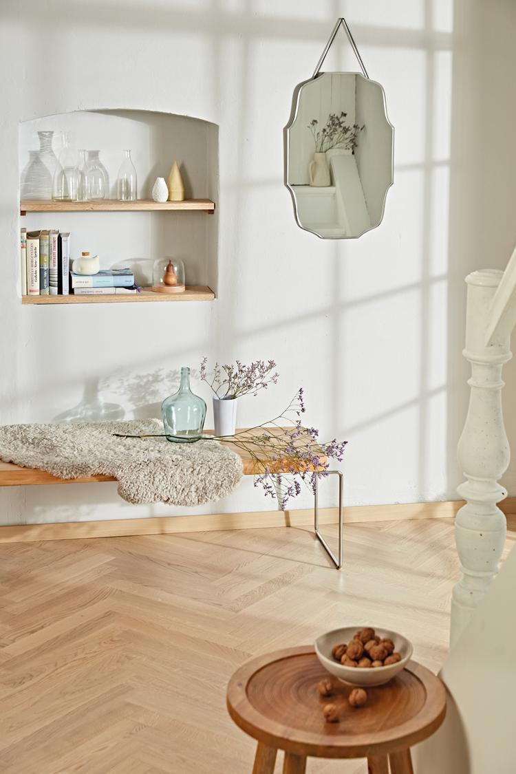 Boen Engineered White Oak Herringbone Flooring, L/Matt: 10.0 x 70 x 470 mm