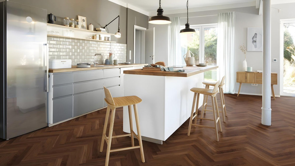 Boen Engineered American Walnut Herringbone Flooring, L/Matt: 10.0 x 70 x 470 mm