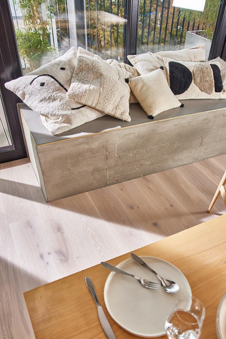 Boen Vivo Engineered White Nights Oak Planks Flooring, Double Brushed & L/Natural: 14.0 x 209 x 2,200 mm