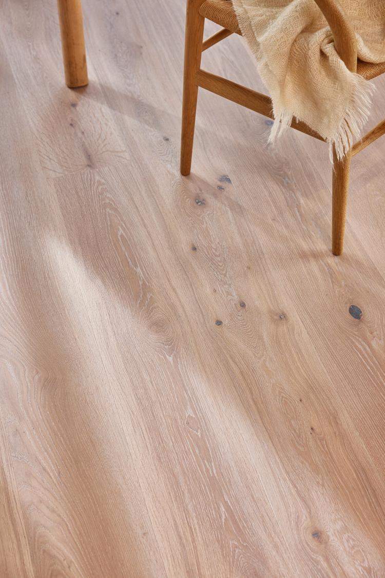Boen Vivo Engineered White Nights Oak Planks Flooring, Double Brushed & L/Natural: 14.0 x 209 x 2,200 mm