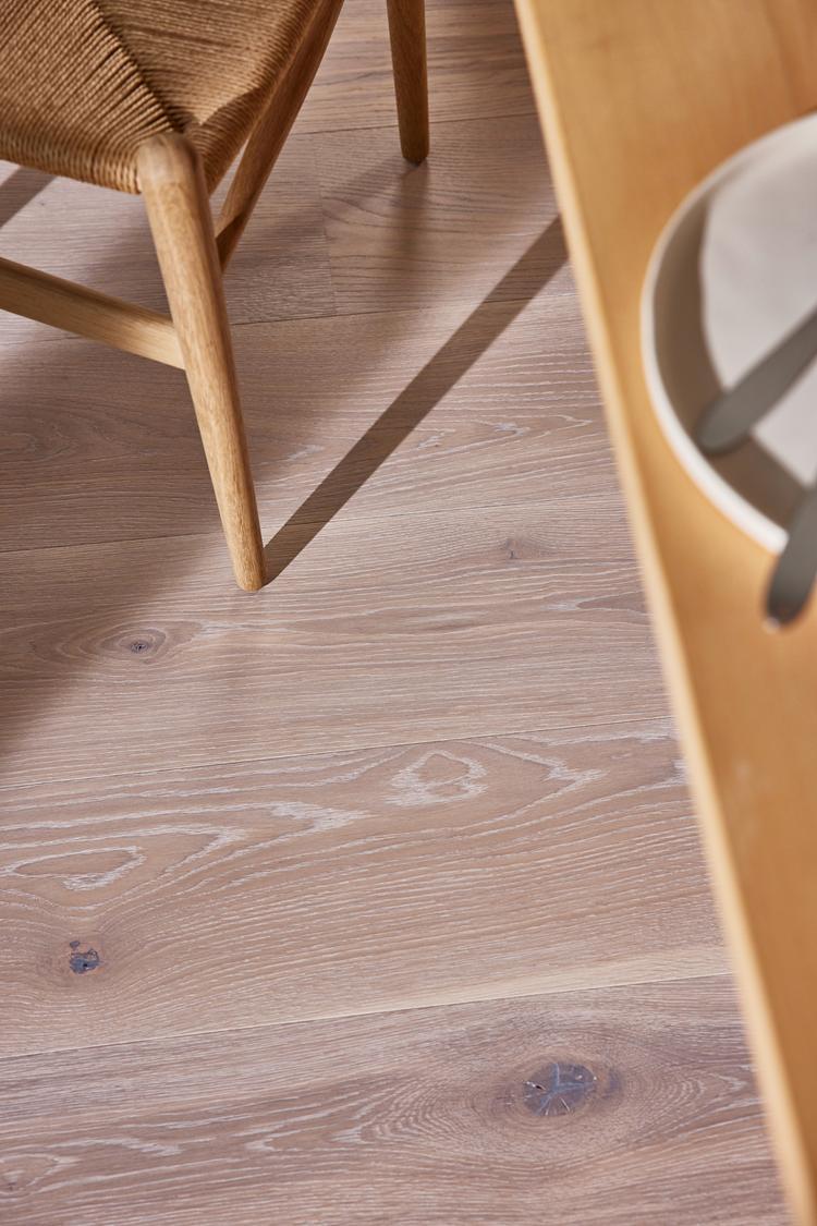 Boen Vivo Engineered White Nights Oak Planks Flooring, Double Brushed & L/Natural: 14.0 x 209 x 2,200 mm