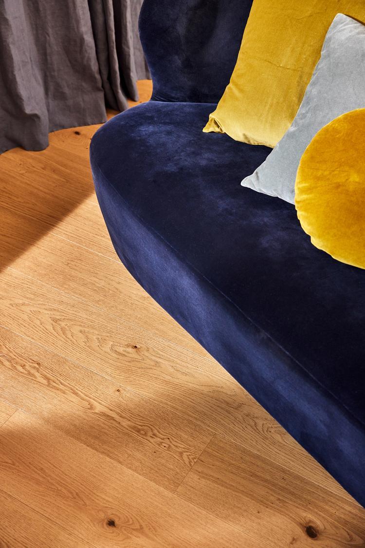 Boen Animoso Engineered Soft Brown Oak Planks Flooring, Brushed & L/Matt Pro: 14.0 x 209 x 2,200 mm