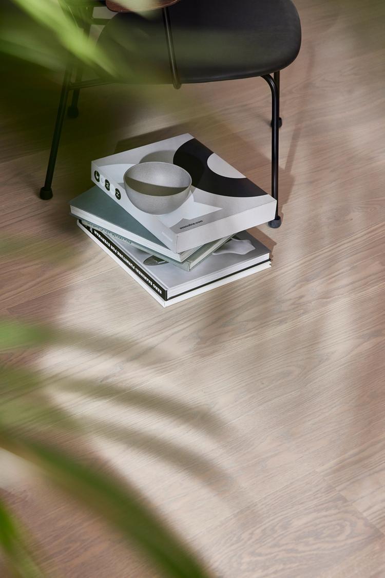 Boen Animoso Engineered Fresh White Oak Planks Flooring, Brushed & L/Matt Pro: 14.0 x 209 x 2,200 mm