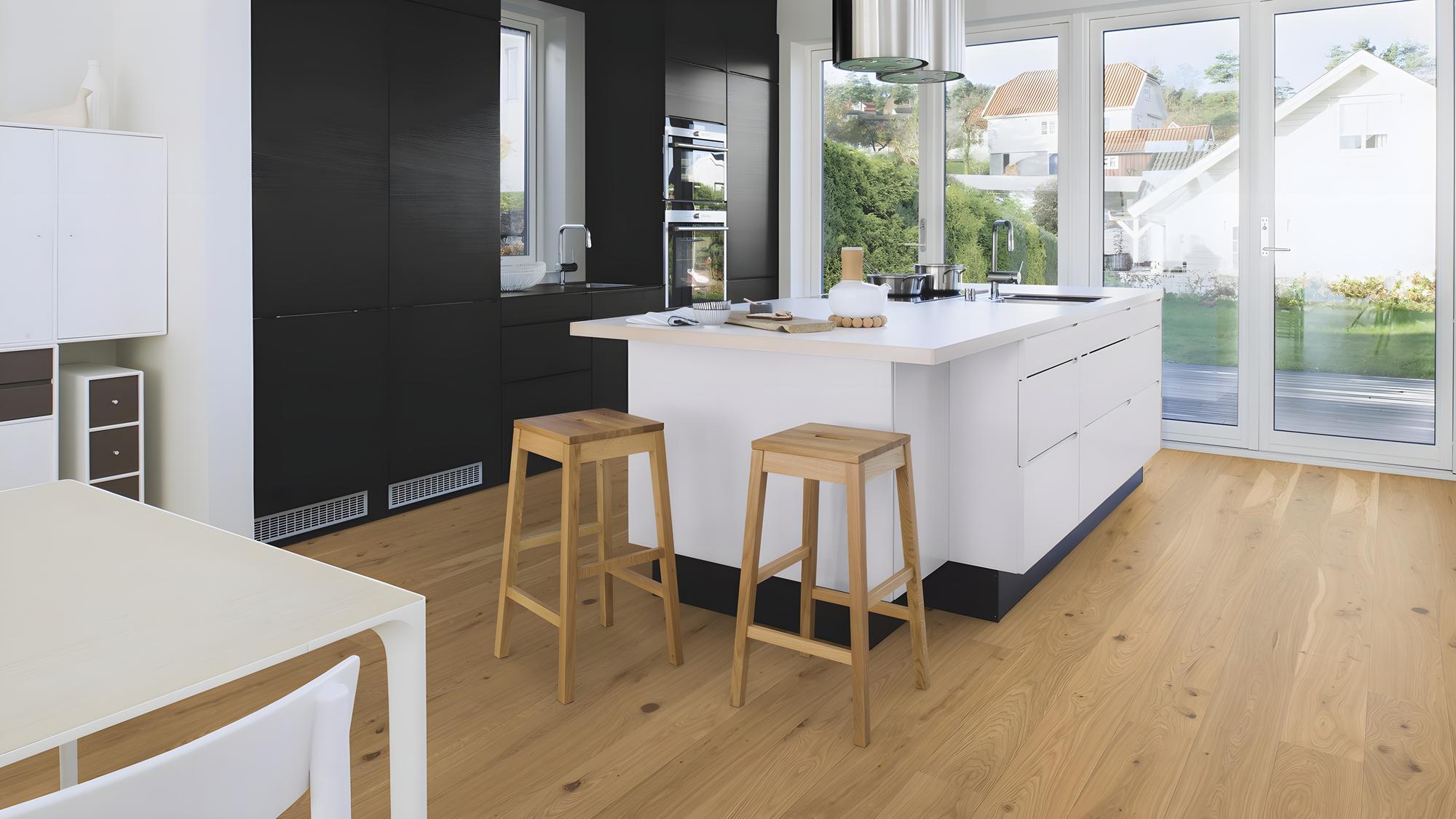 Boen Vivo Engineered Authentic Oak Planks Flooring, Brushed & L/Natural: 13.2 x 181 x 2,200 mm
