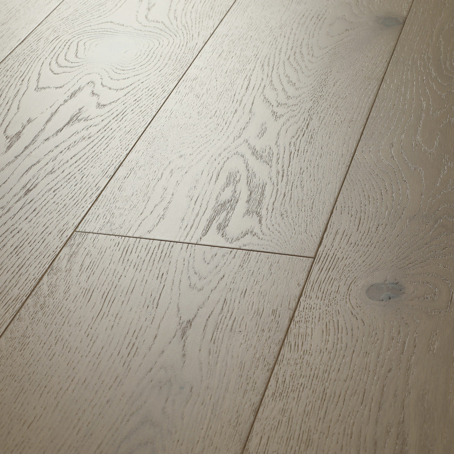 Ovara  Engineered Blonde Oak Planks Flooring, Brushed & Matt Lacquered: 12.0 x 190 x 1,900 mm