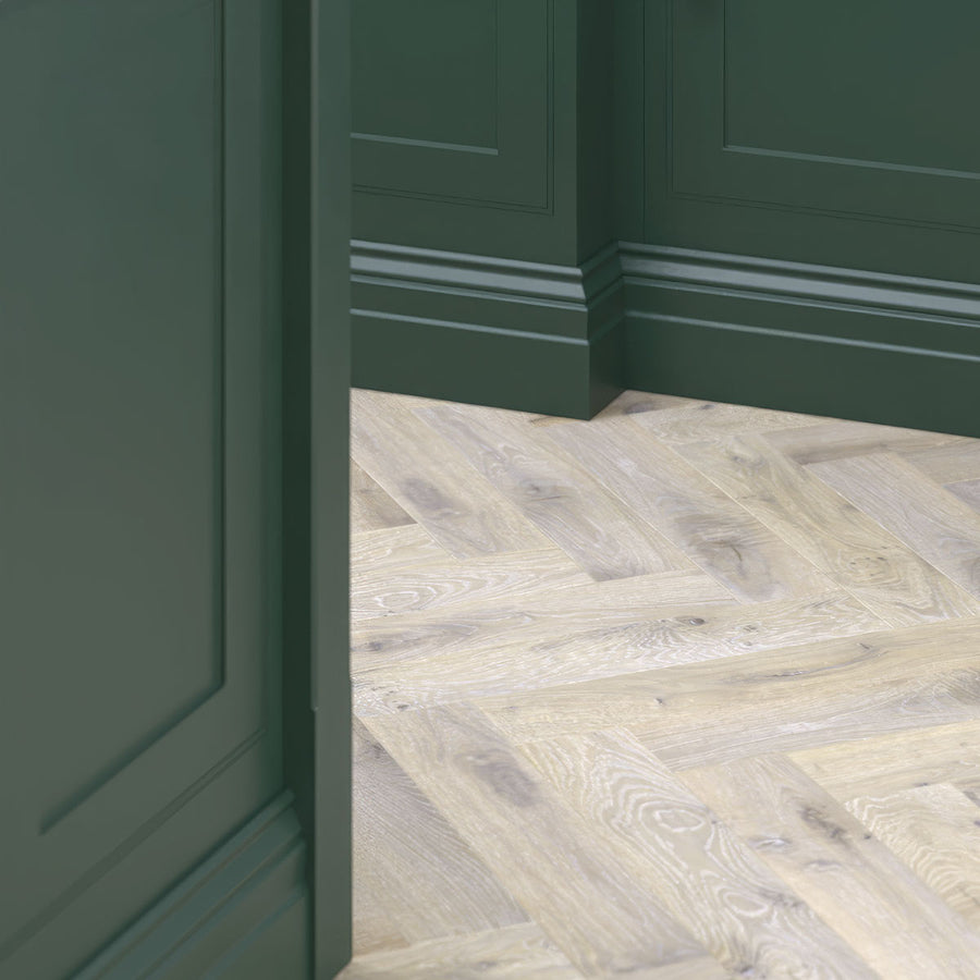 Ovara Antique Engineered Dunstanburgh Oak Herringbone Flooring, Brushed & Matt Lacquered Antique: 15.0 x 125 x 625 mm