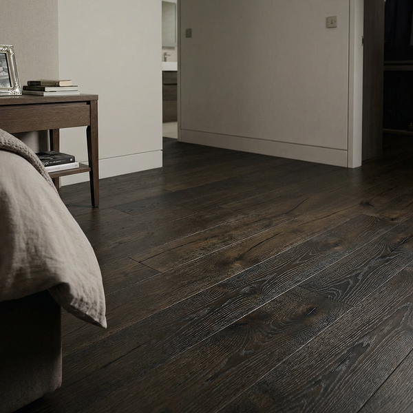 Ovara Antique Engineered Old Charm Oak Planks Flooring, Brushed & Hard Wax Oiled: 20.0 x 190 x 1,900 mm