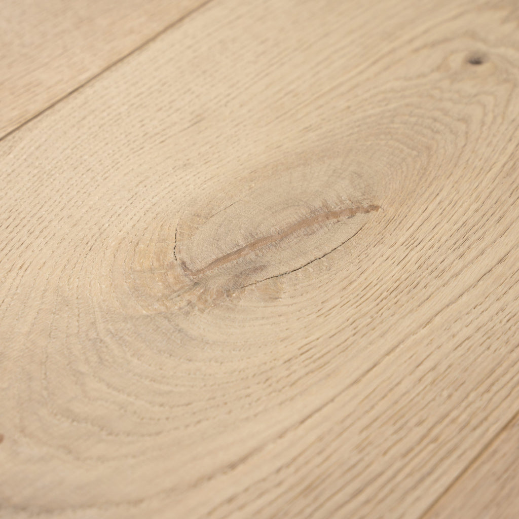 Ovara Antique Engineered Alnwick Oak Planks Flooring, Brushed & Matt Lacquered: 15.0 x 235 x 2,200 mm