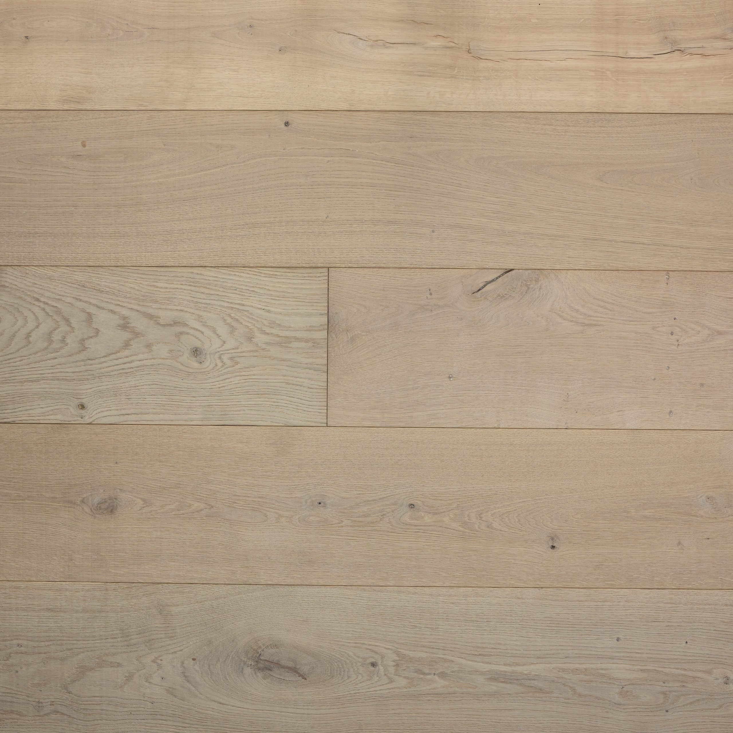 Ovara Antique Engineered Alnwick Oak Planks Flooring, Brushed & Matt Lacquered: 15.0 x 235 x 2,200 mm