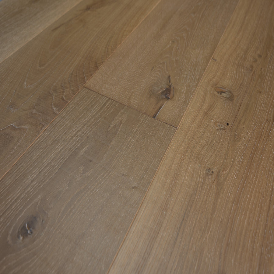 Ovara Antique Engineered Edlingham Oak Planks Flooring, Brushed & Matt Lacquered Antique: 15.0 x 235 x 2,200 mm