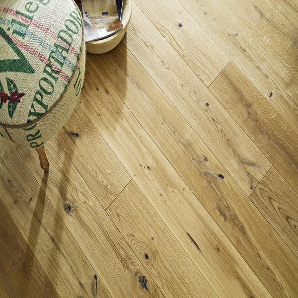 Ovara Rustic Engineered Natural Oak Planks Flooring, Brushed & Matt Lacquered: 14.0 x 130 x 1,092 mm