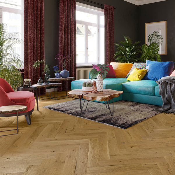 Ovara Engineered Smoked Oak Herringbone Flooring, Brushed & Matt Lacquered: 14.0 x 110 x 660 mm