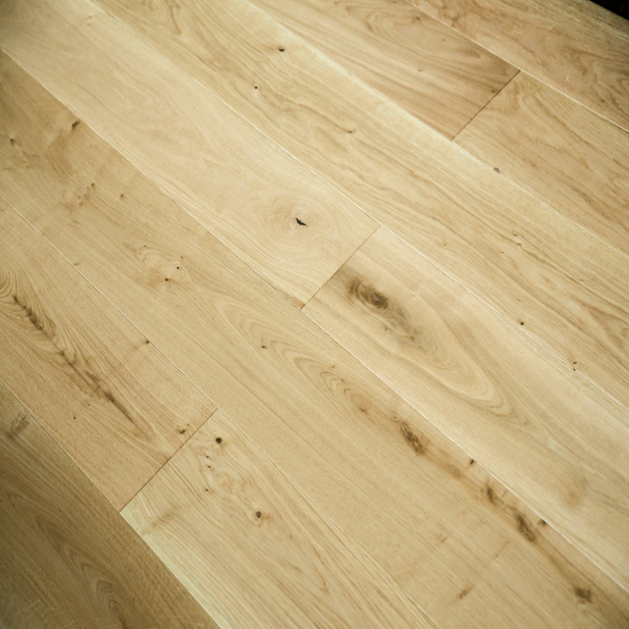 Ovara Engineered Natural Oak Planks Flooring, Brushed & Matt Lacquered: 12.0 x 190 x 1,900 mm