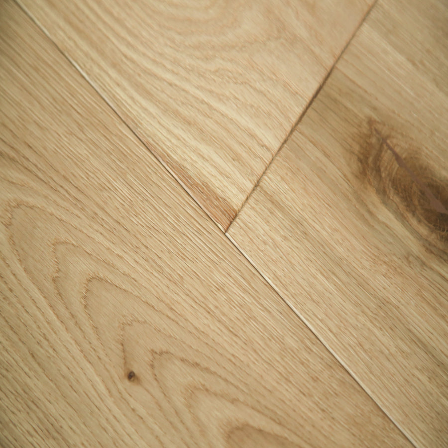 Ovara  Engineered Natural Oak Planks Flooring, Brushed & Matt Lacquered: 12.0 x 190 x 1,900 mm