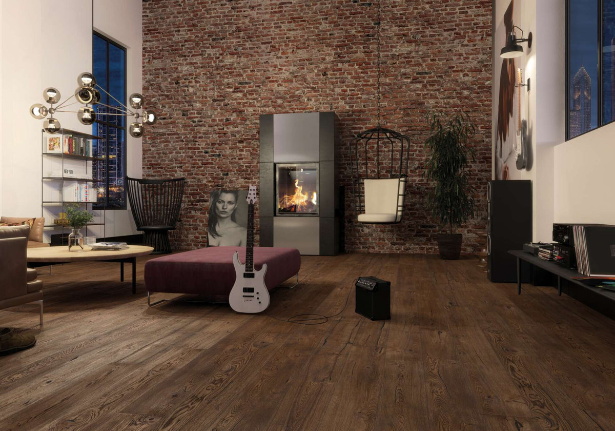 Boen Espressivo Engineered Antique brown Oak Planks Flooring, Brushed & L/Natural: 14.0 x 209 x 2,200 mm