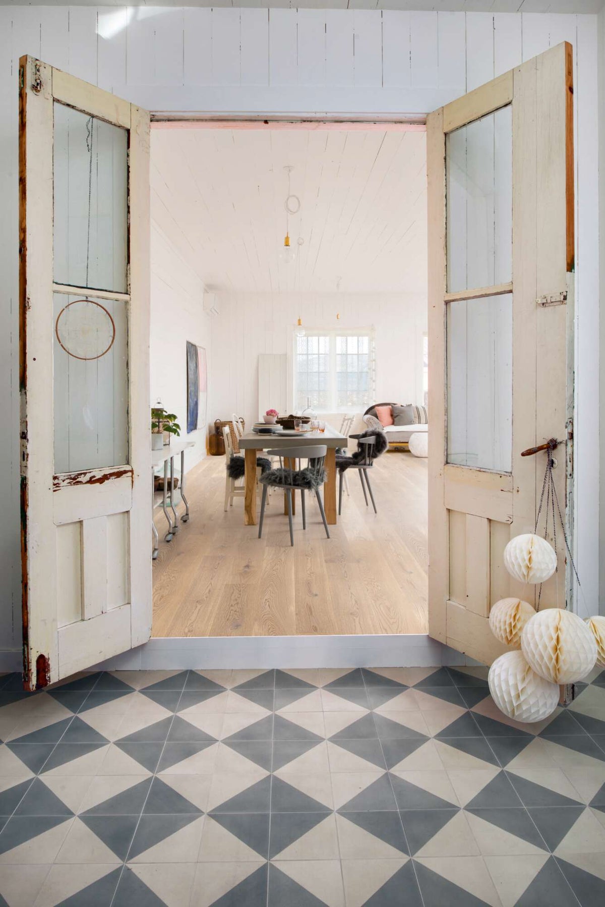 Boen Animoso Engineered White Oak Planks Flooring, L/Natural: 14.0 x 209 x 2,200 mm